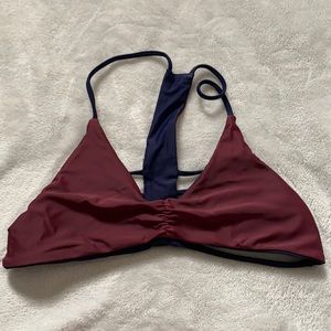 Reversible bikini top